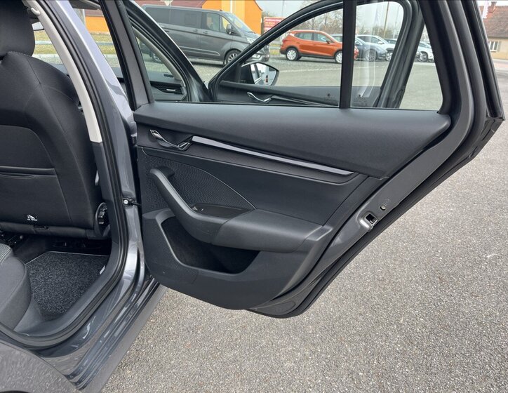 Škoda Octavia Kombi 2,0 l 85 kw