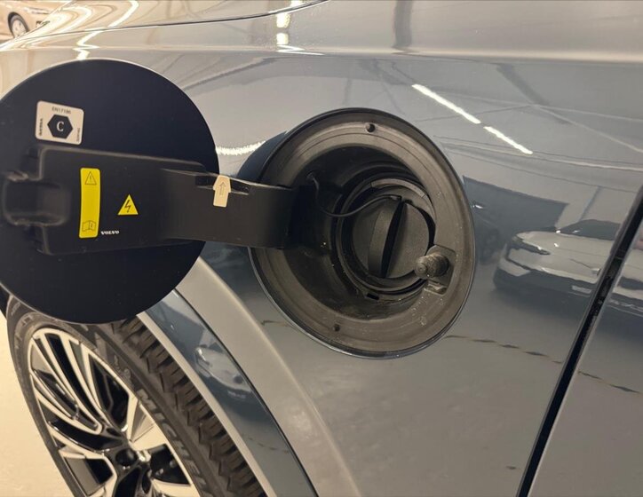 Volvo XC90 SUV 2,0 l 335 kw