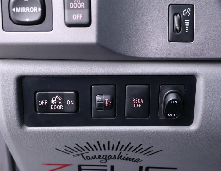 Toyota Tundra Pick-up 5,7 l 285 kw