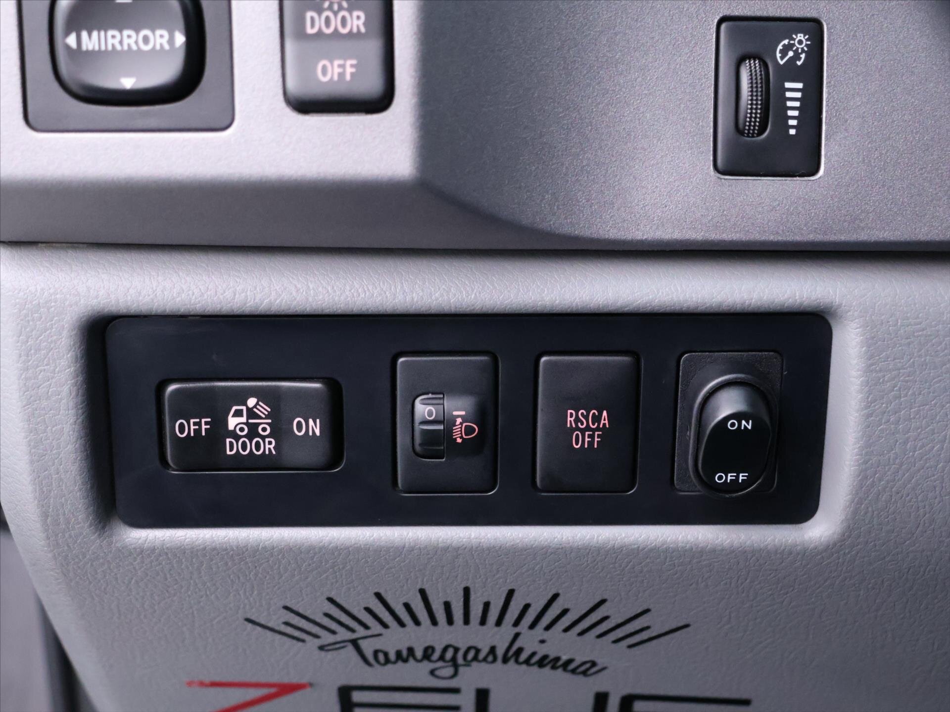 Toyota Tundra Pick-up 5,7 l 285 kw