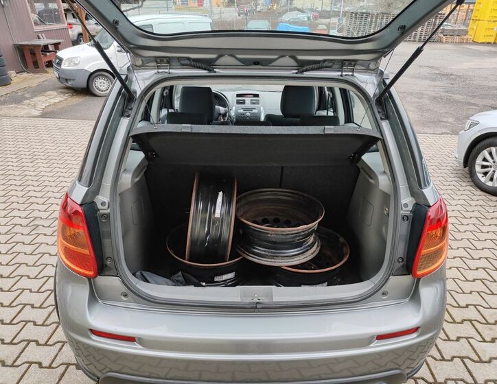 Suzuki SX4 14