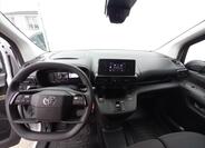 Toyota ProAce City 8
