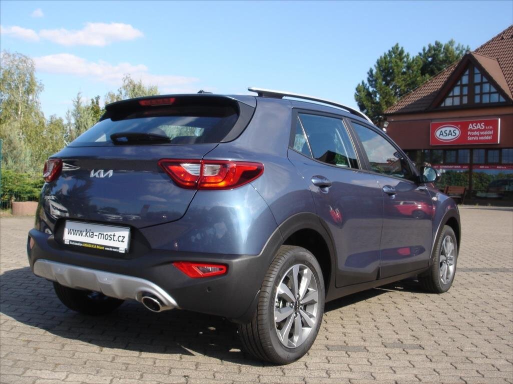 KIA Stonic SUV 1,2 l 58 kw
