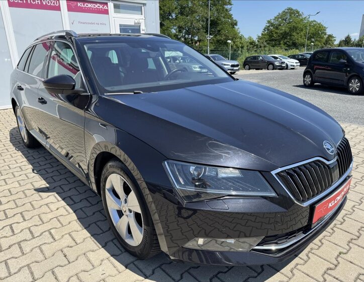 Škoda Superb Kombi 2,0 l 140 kw