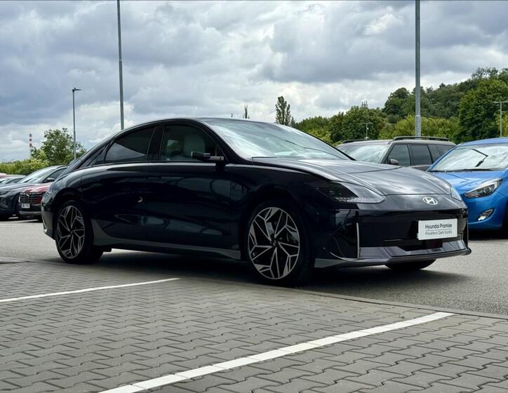 Hyundai Ioniq 6 4