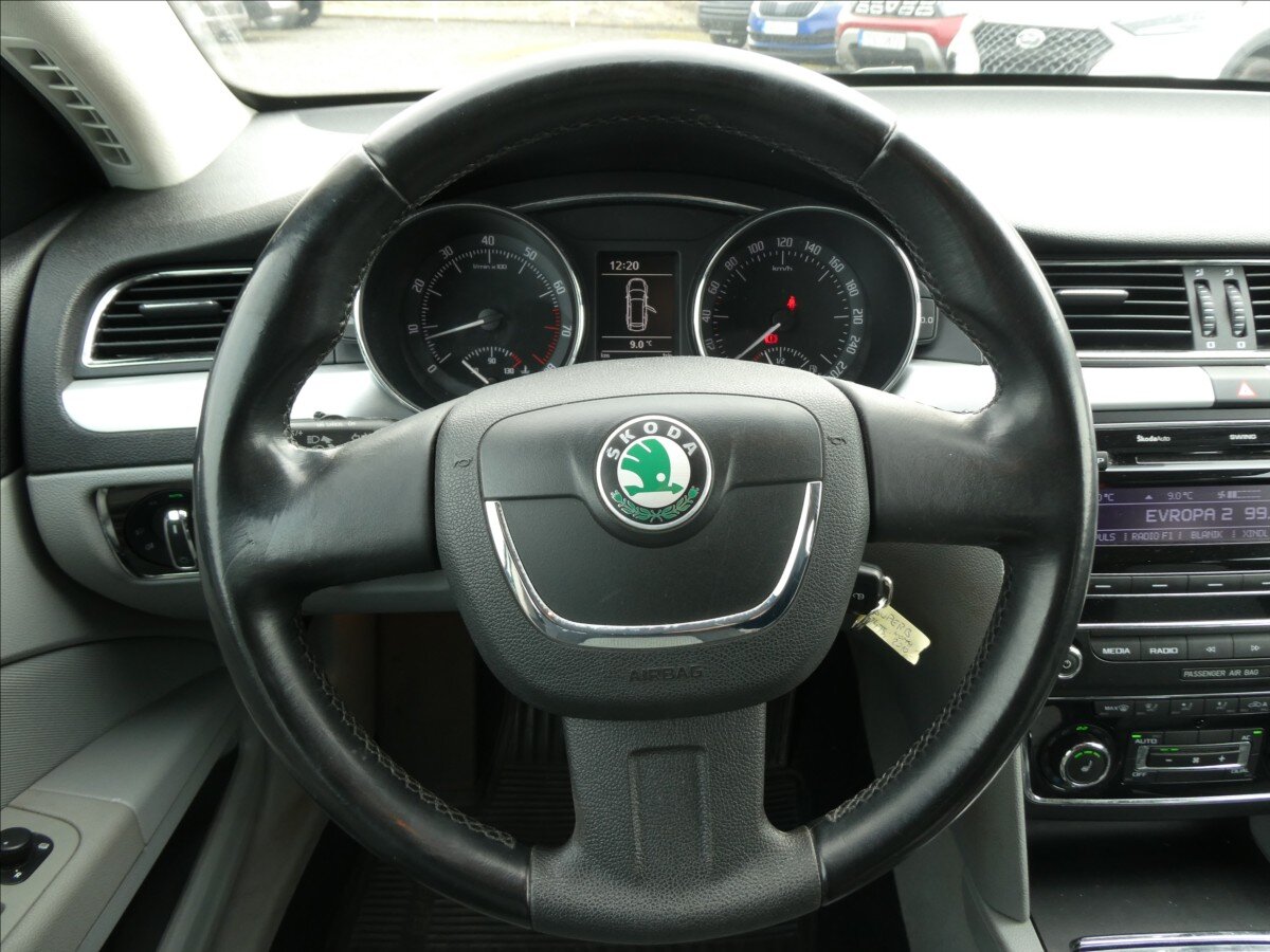 Škoda Superb Kombi 1,4 l 92 kw