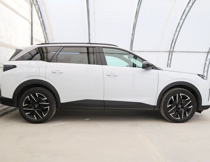 Peugeot 5008 SUV / Terénní 1,2 l 100 kw
