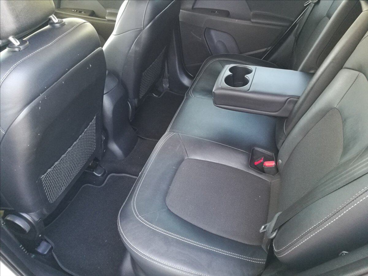 KIA Sportage SUV / Terénní 2,0 l 135 kw