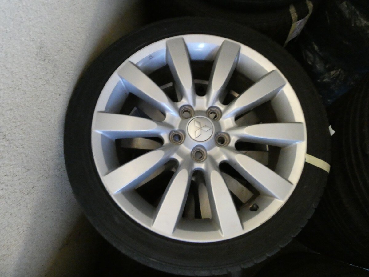 Mitsubishi Lancer Hatchback 1,8 l 105 kw