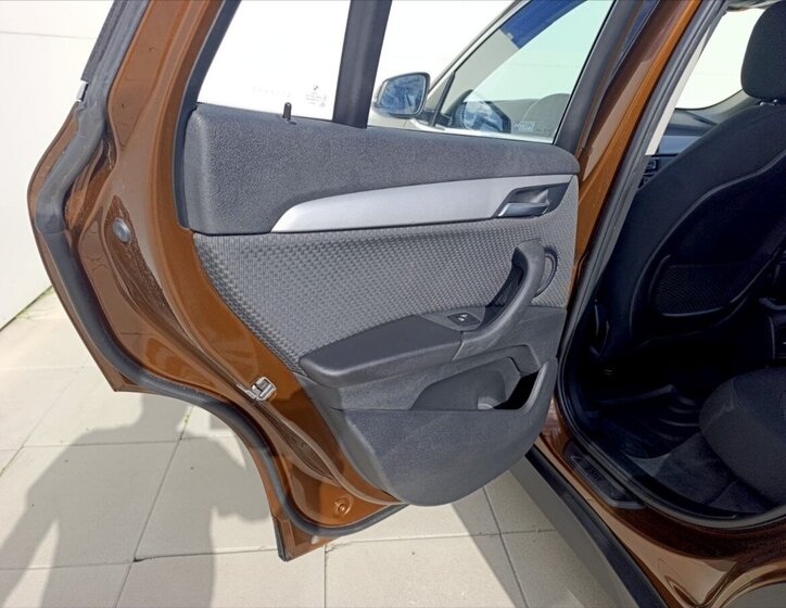 BMW X1 SUV 2,0 l 110 kw