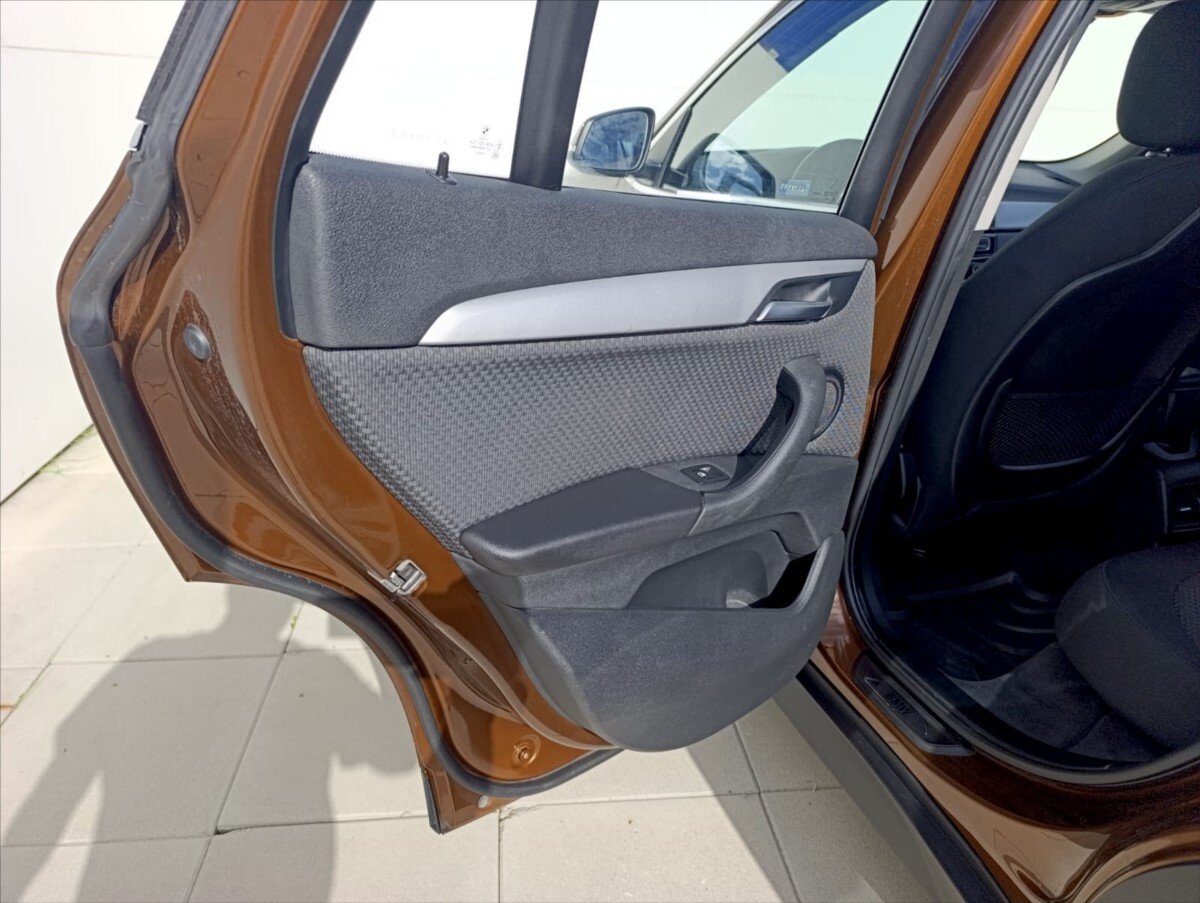 BMW X1 SUV 2,0 l 110 kw