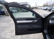 BMW Řada 7 Sedan / Limuzína 3,0 l 180 kw