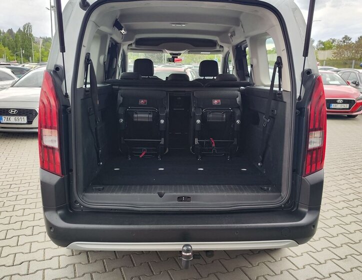 Peugeot Rifter MPV 1,5 l 75 kw