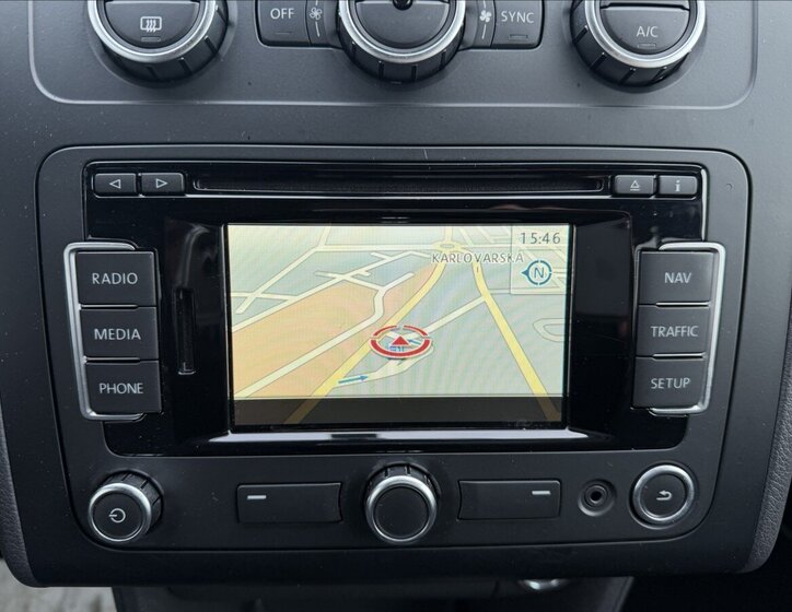 Volkswagen Touran MPV 1,2 l 77 kw