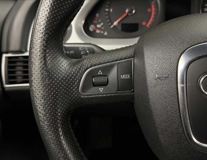 Audi A6 Sedan / Limuzína 2,7 l 140 kw