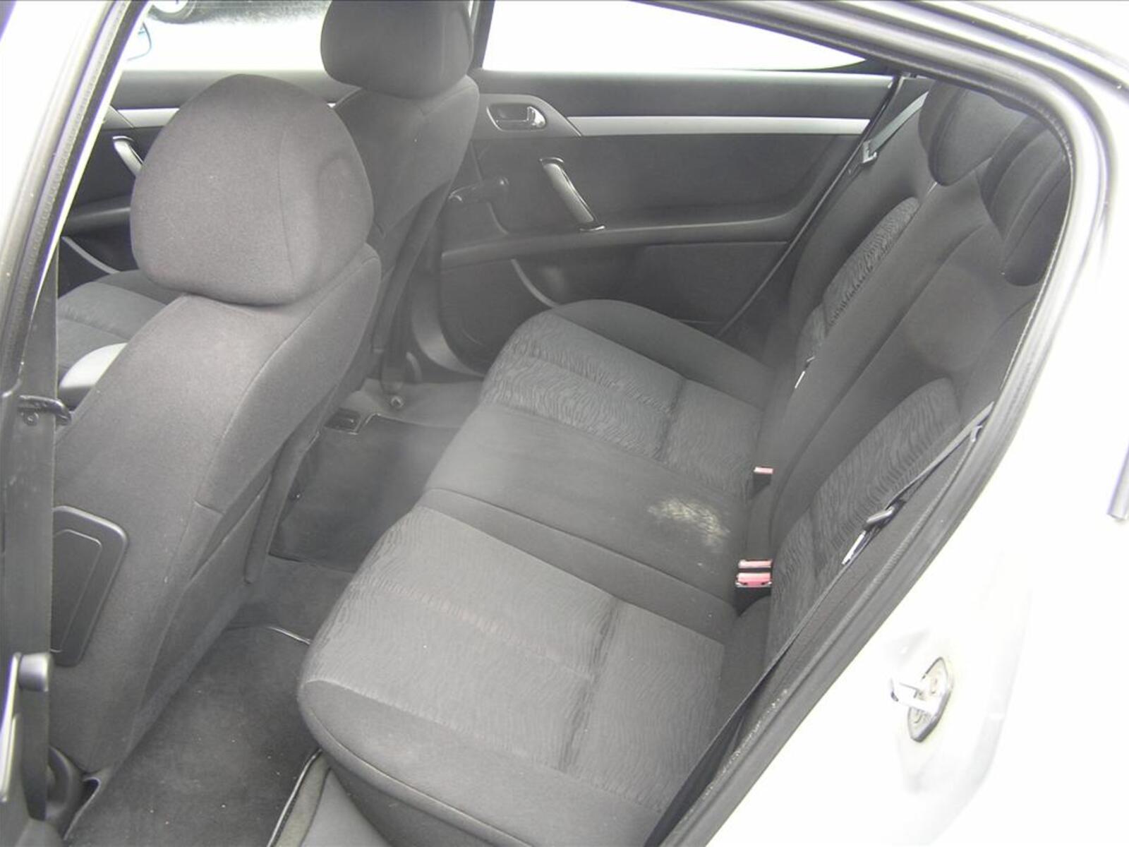Peugeot 407 8
