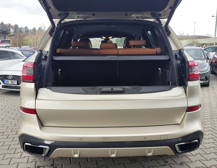 BMW X5 SUV / Terénní 3,0 l 195 kw