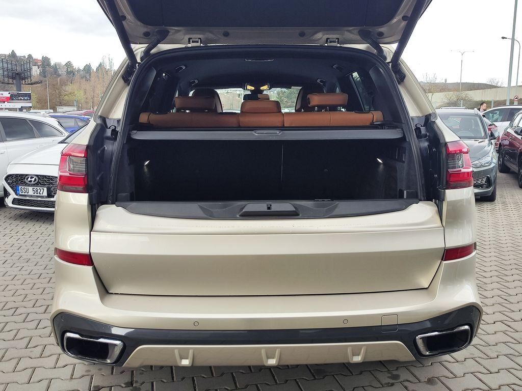 BMW X5 SUV / Terénní 3,0 l 195 kw