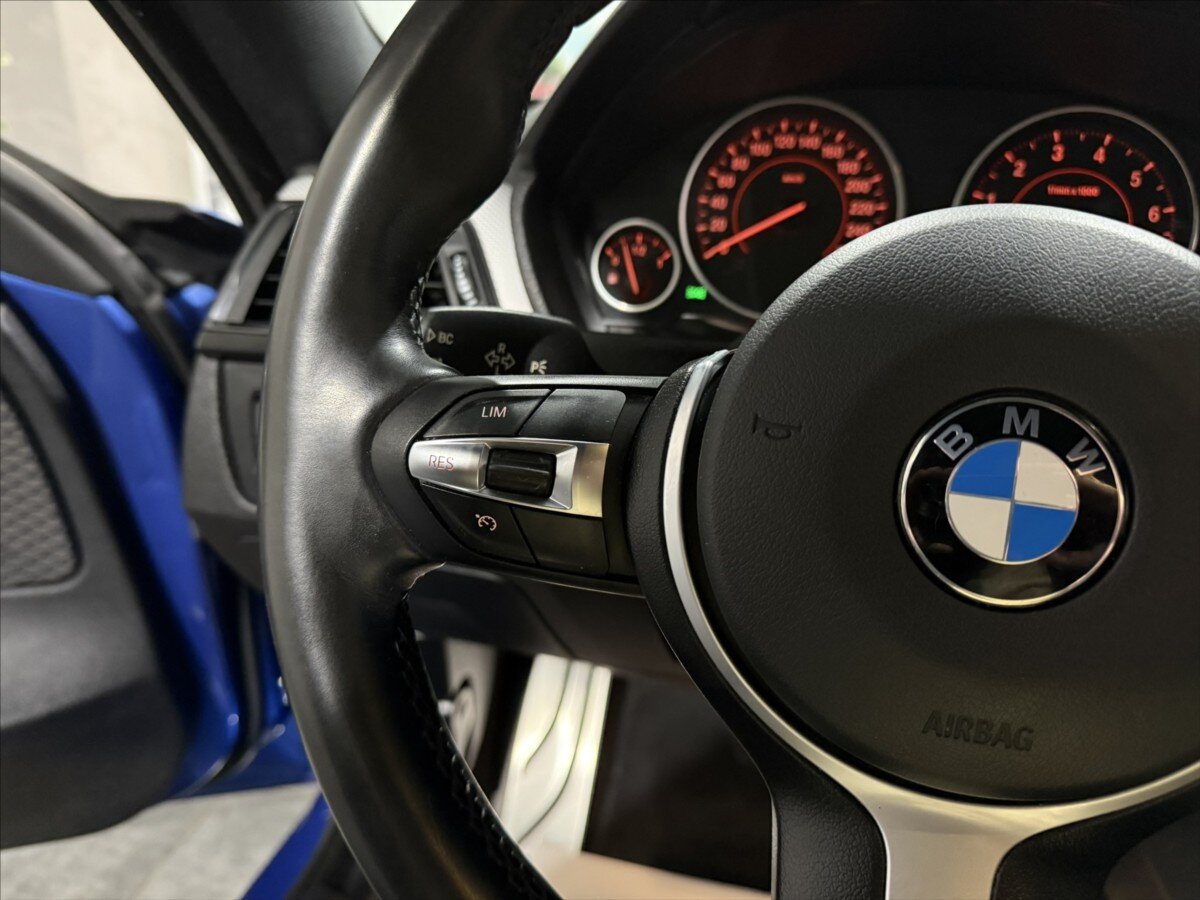 BMW Řada 4 Sedan / Limuzína 2,0 l 135 kw