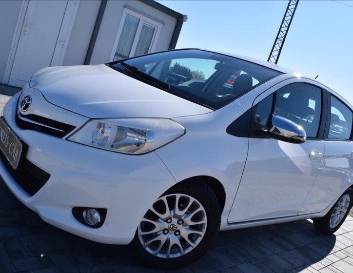 Toyota Yaris Hatchback 998,0 51 kw