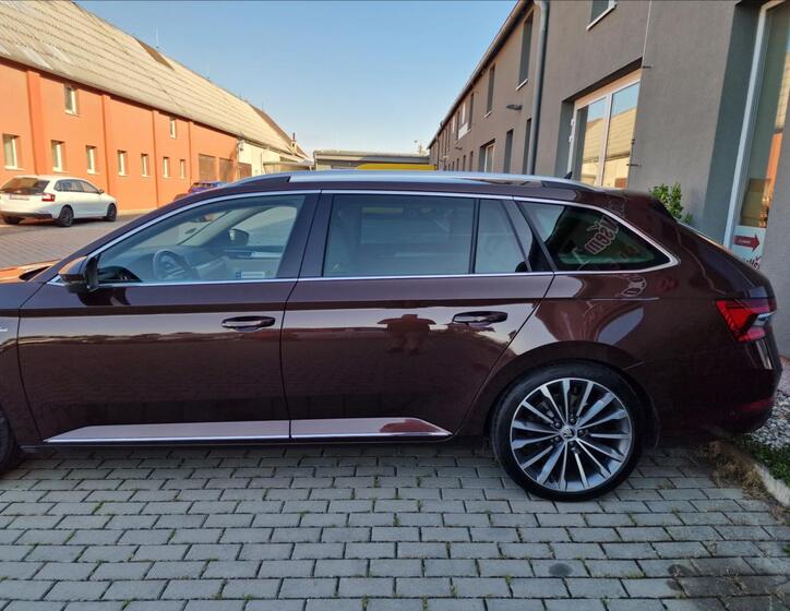 Škoda Superb 42