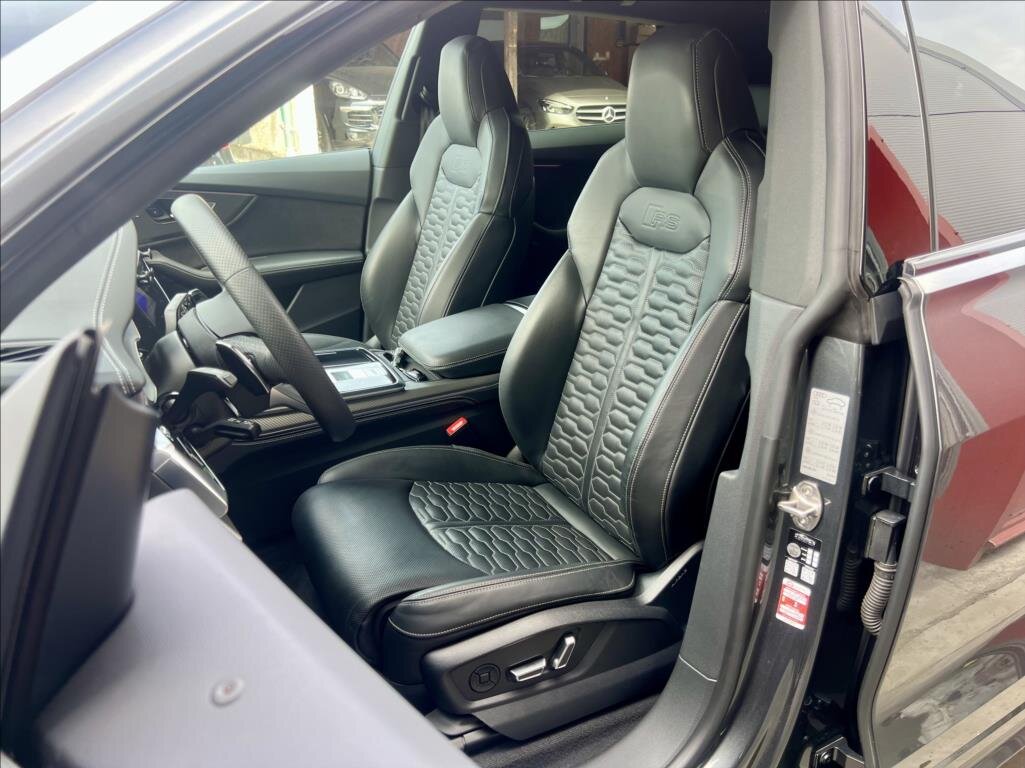 Audi RS Q8 SUV / Terénní 4,0 l 441 kw