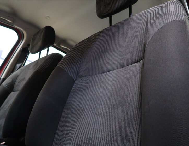 Dacia Sandero Hatchback 1,1 l 55 kw