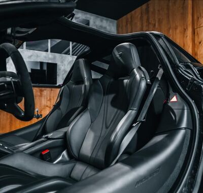 McLaren 720S 32