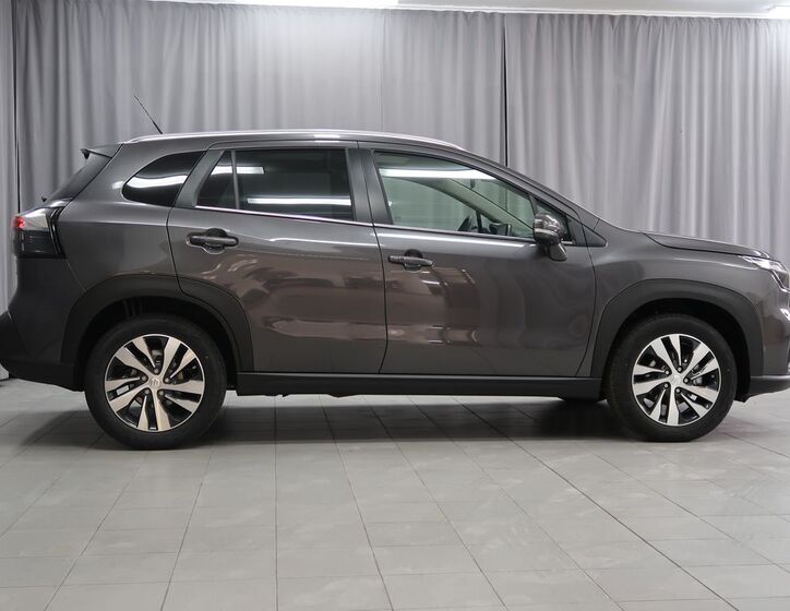 Suzuki S-Cross 4
