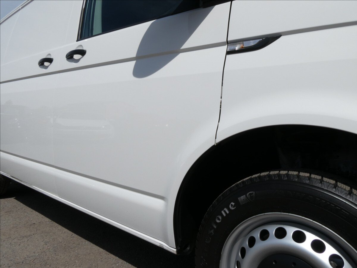 Volkswagen Transporter Skříň 2,0 l 75 kw