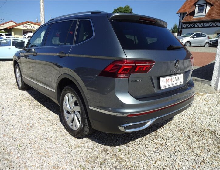 Volkswagen Tiguan 5