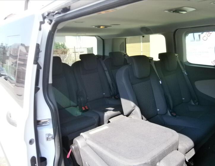 Ford Tourneo Custom 14