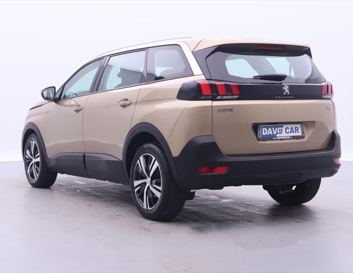 Peugeot 5008 SUV / Terénní 1,2 l 96 kw