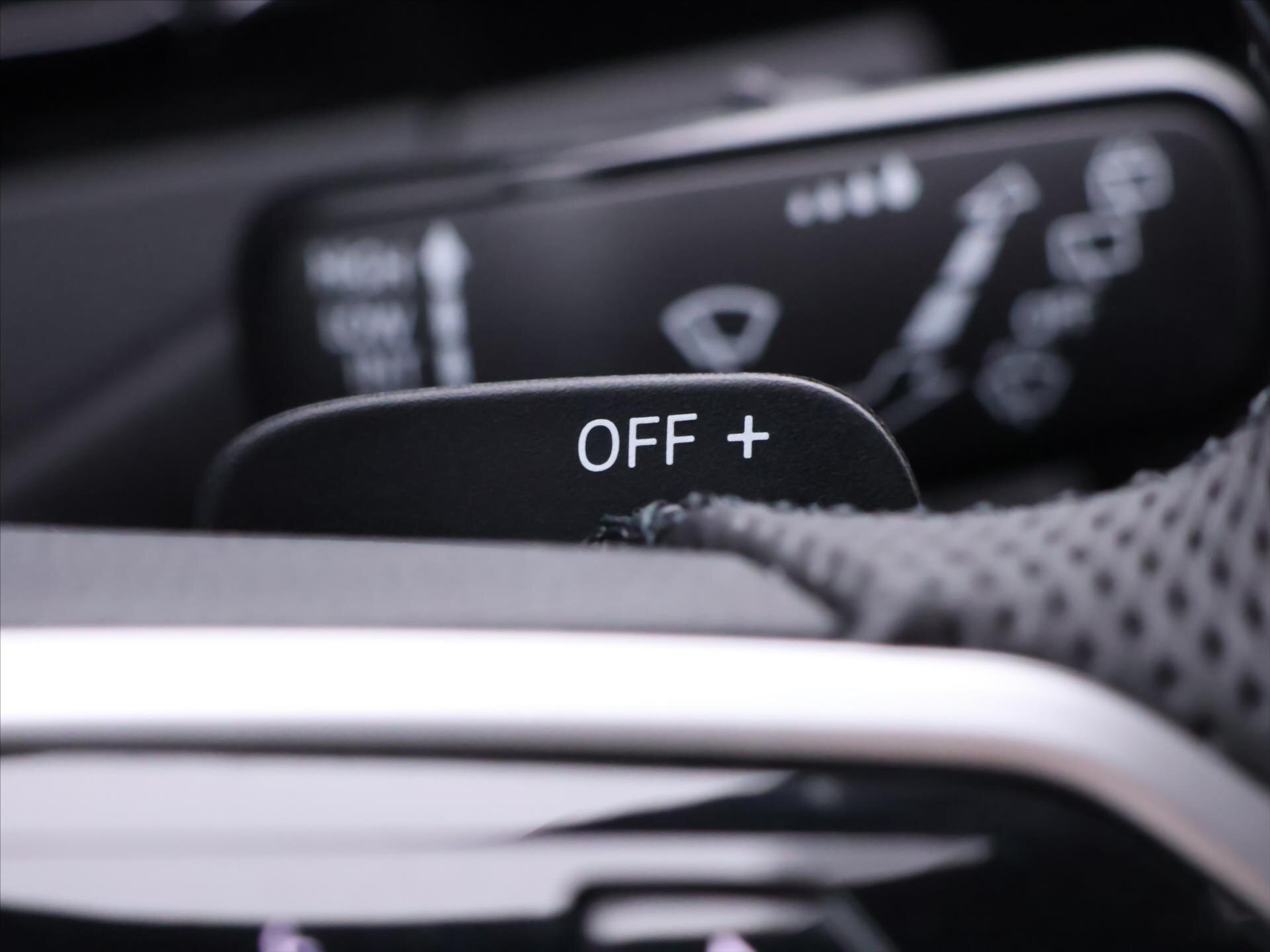 Volkswagen Arteon Kombi 2,0 l 147 kw