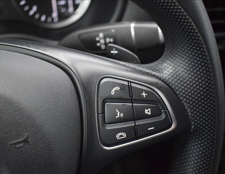 Mercedes-Benz Vito Skříň 2,0 l 120 kw