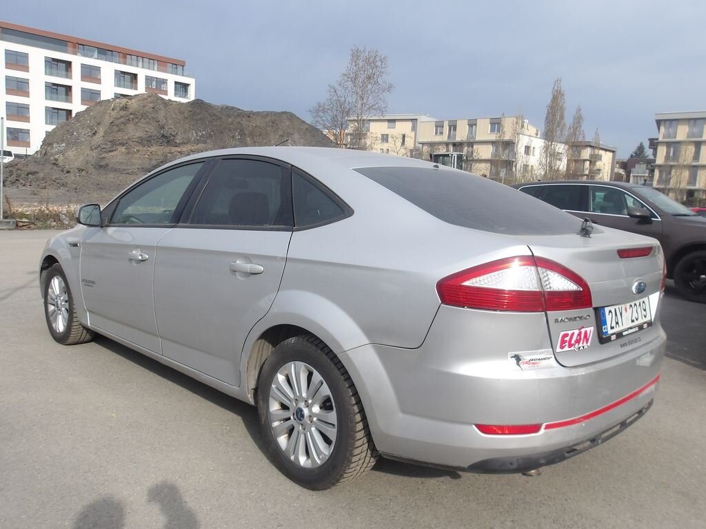 Ford Mondeo Hatchback 2,0 l 103 kw