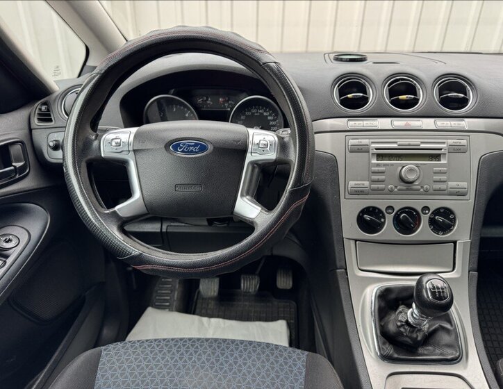 Ford S-MAX MPV 2,0 l 96 kw