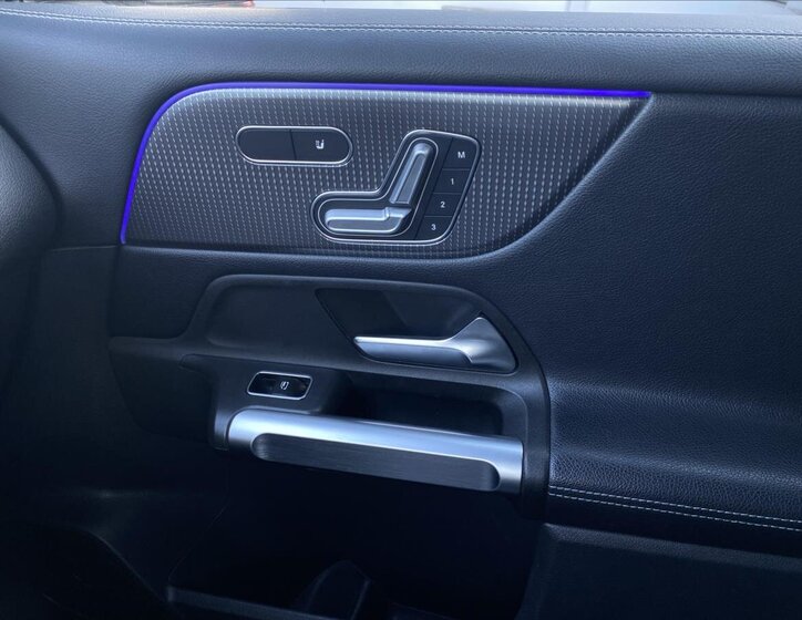 Mercedes-Benz GLB SUV / Terénní 2,0 l 110 kw