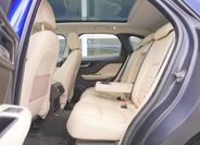 Jaguar F-Pace 26
