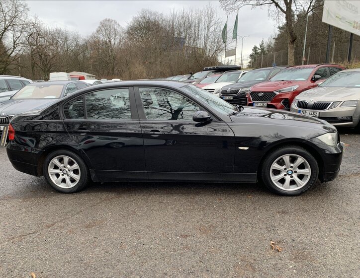 BMW Řada 3 Sedan 2,0 l 90 kw