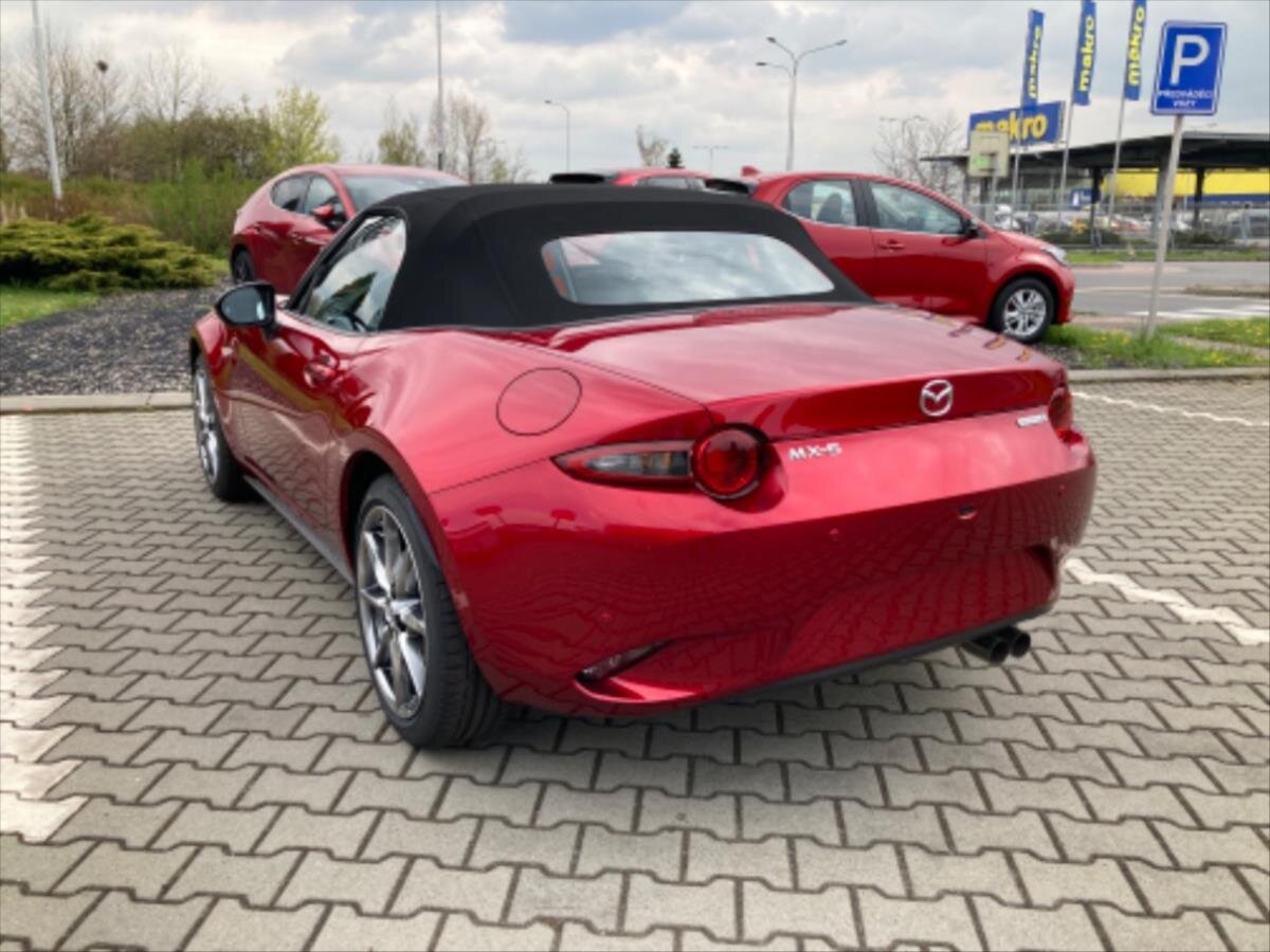 Mazda MX-5 Kabriolet 1,5 l 0