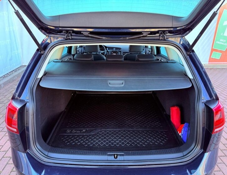 Volkswagen Golf Kombi 2,0 l 110 kw