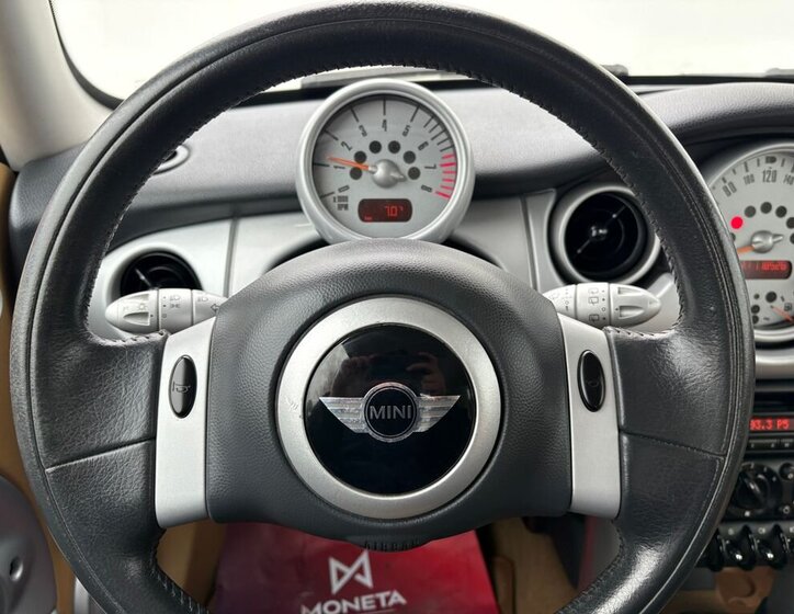 Mini Cooper Hatchback 1,6 l 85 kw