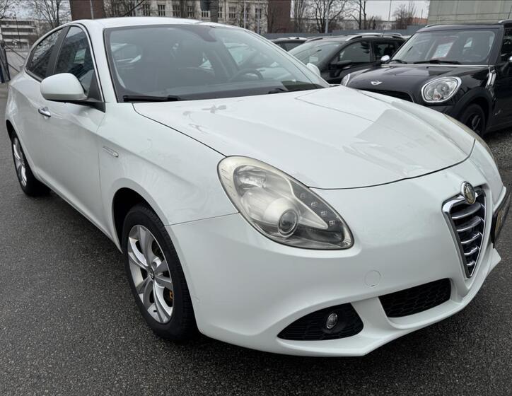 Alfa Romeo Giulietta 13
