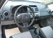 Suzuki SX4 10