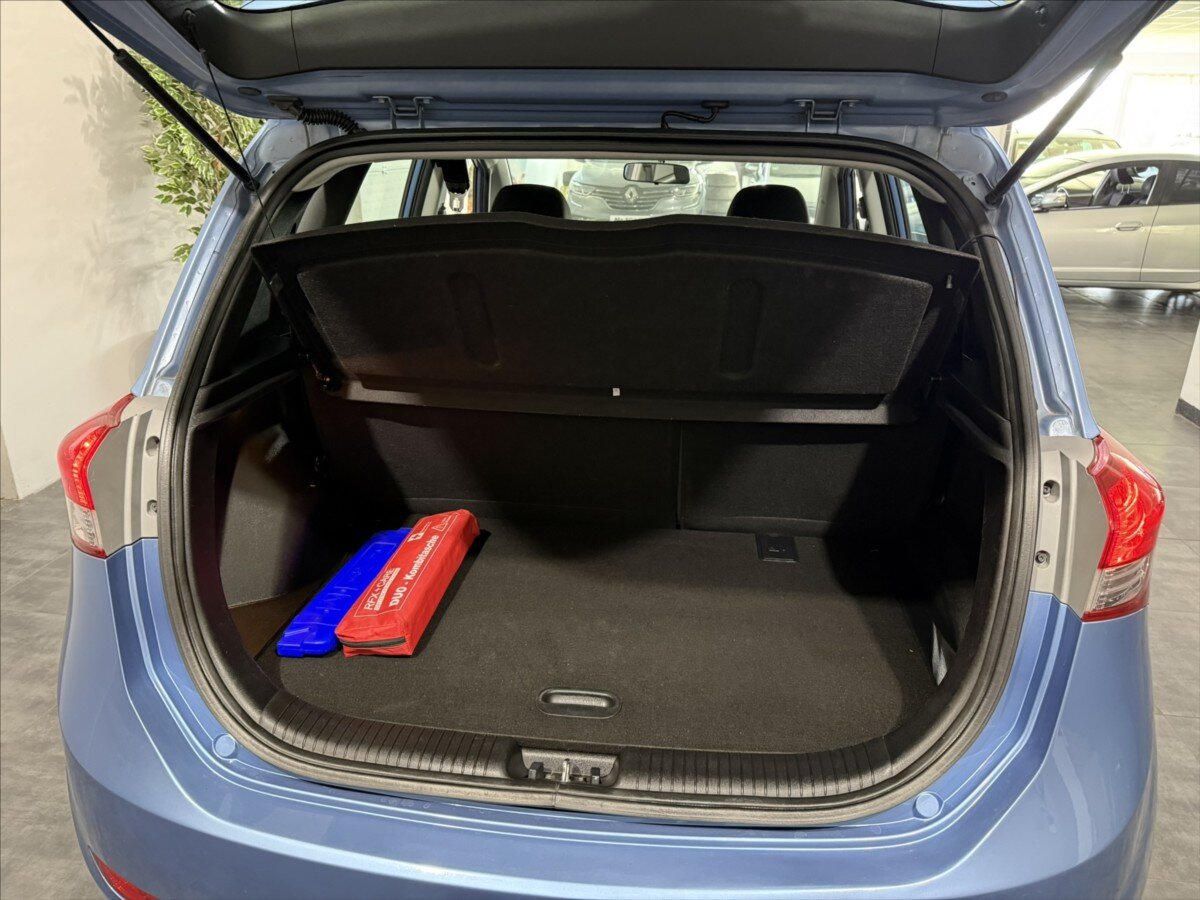 Hyundai ix20 MPV 1,6 l 92 kw