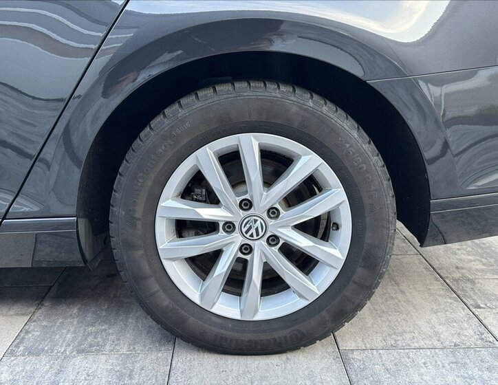 Volkswagen Passat Kombi 1,4 l 110 kw