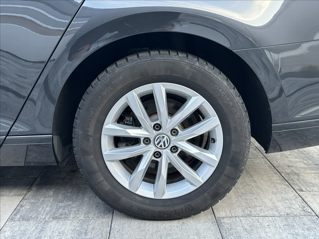 Volkswagen Passat Kombi 1,4 l 110 kw