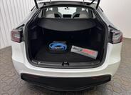 Tesla Model Y 28