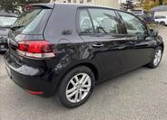Volkswagen Golf 10
